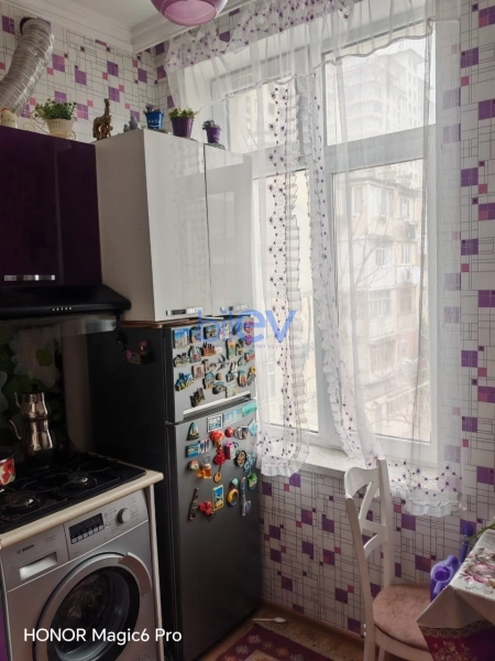 Satış 3 otaqlı Köhnə Tikili bina evi  65m², Bakı