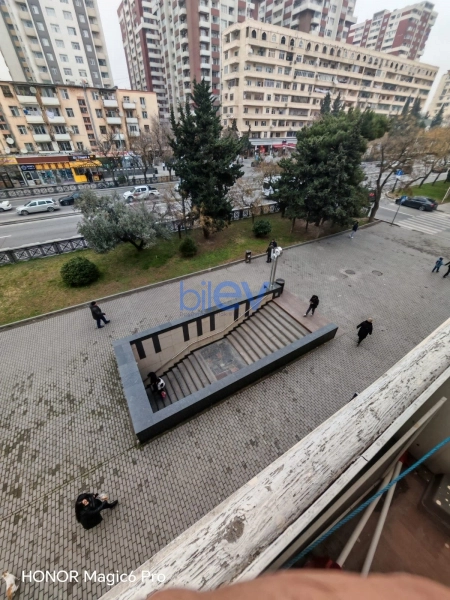 Satış 3 otaqlı Köhnə Tikili bina evi  65m², Bakı