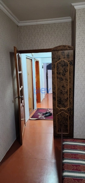Satış 2 otaqlı Köhnə Tikili bina evi  65m², Bakı