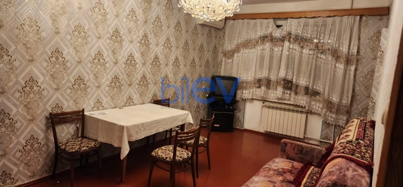 Satış 2 otaqlı Köhnə Tikili bina evi  65m², Bakı