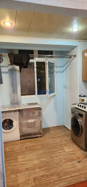 Satış 2 otaqlı Köhnə Tikili bina evi  65m², Bakı