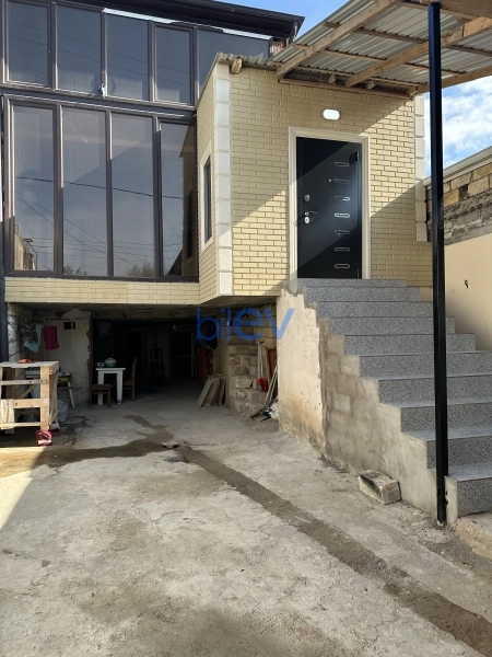 Satış 5 otaqlı Həyət evi  180m², Bakı