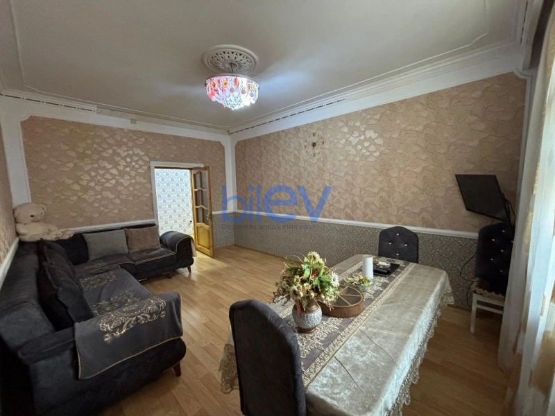 Satış 2 otaqlı Köhnə Tikili bina evi  65m², Bakı