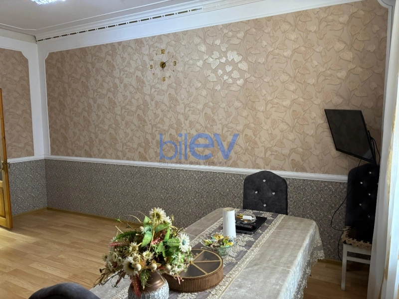 Satış 2 otaqlı Köhnə Tikili bina evi  65m², Bakı