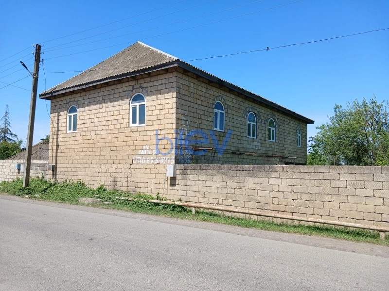 Satış 5 otaqlı Həyət evi  251m², Masallı