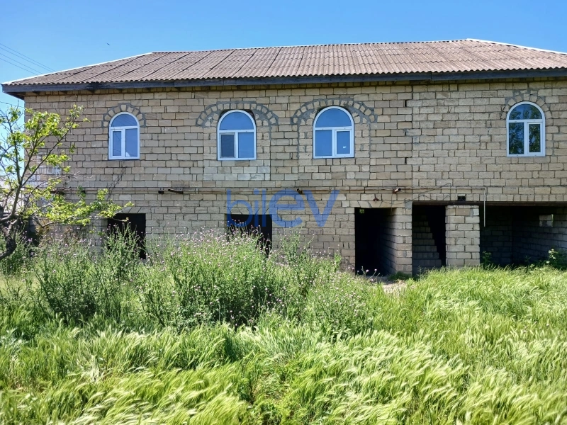 Satış 5 otaqlı Həyət evi  251m², Masallı