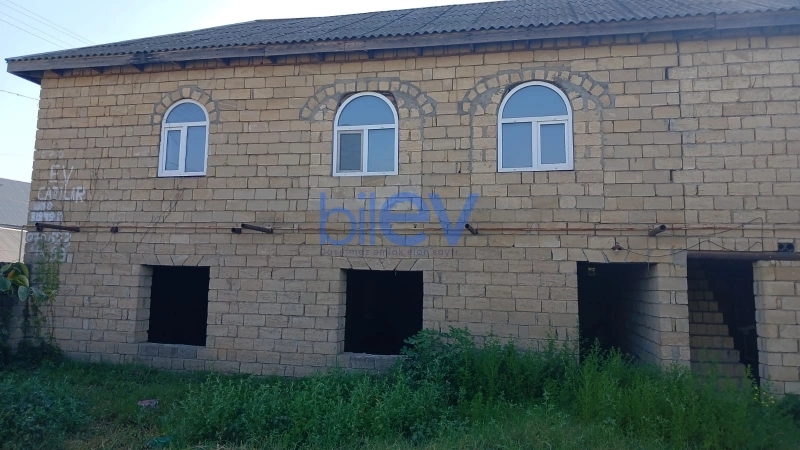 Satış 5 otaqlı Həyət evi  251m², Masallı
