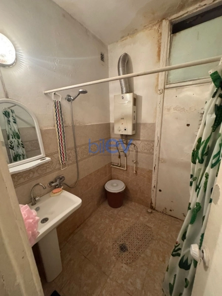 Aylıq Kirayə 1 otaqlı Köhnə Tikili bina evi  55m², Bakı