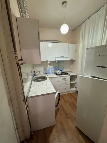 Aylıq Kirayə 1 otaqlı Köhnə Tikili bina evi  55m², Bakı