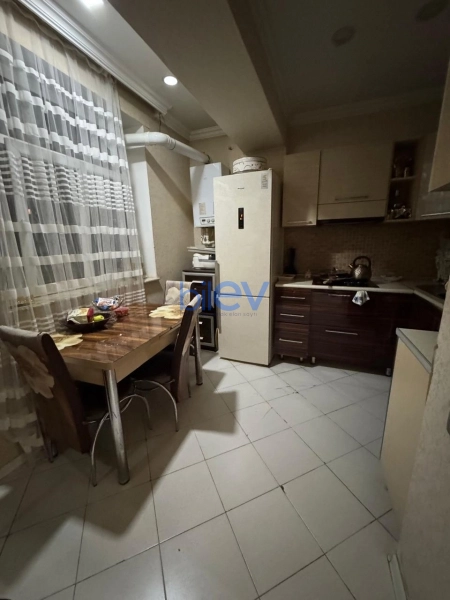 Satış 2 otaqlı Yeni Tikili bina evi  70m², Bakı