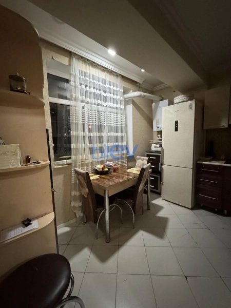 Satış 2 otaqlı Yeni Tikili bina evi  70m², Bakı