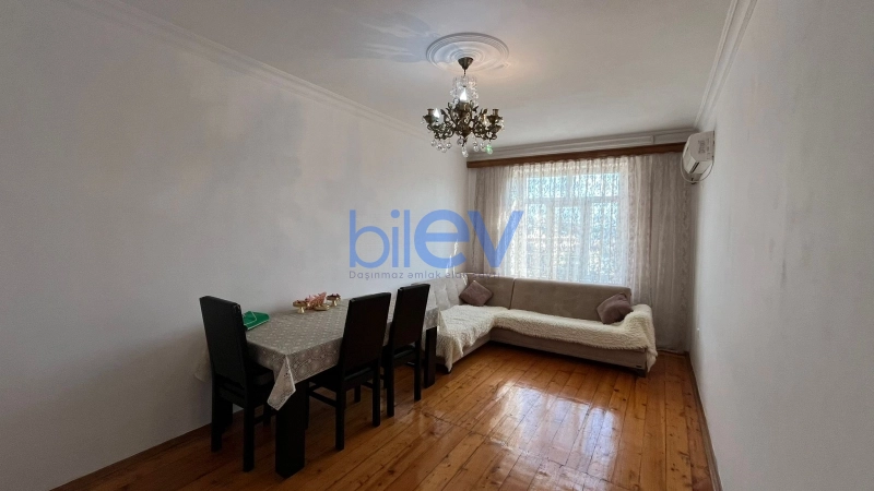 Satış 3 otaqlı Köhnə Tikili bina evi  70m², Bakı