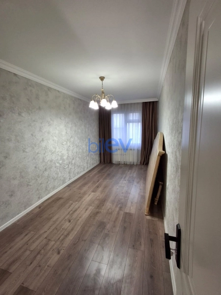 Satış 2 otaqlı Köhnə Tikili bina evi  60m², Bakı