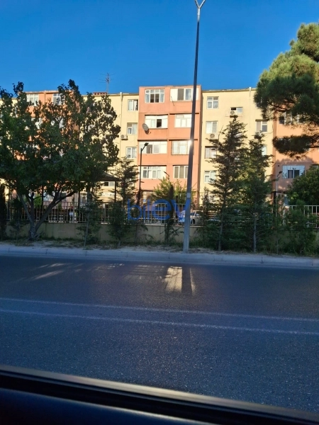 Satış 2 otaqlı Köhnə Tikili bina evi  60m², Bakı