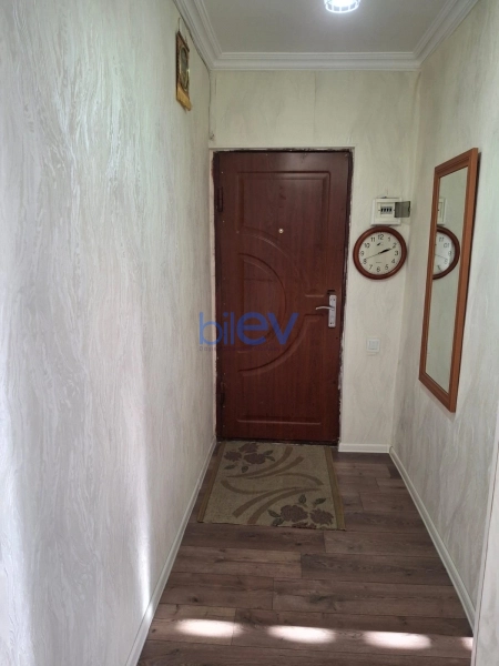 Satış 2 otaqlı Köhnə Tikili bina evi  60m², Bakı