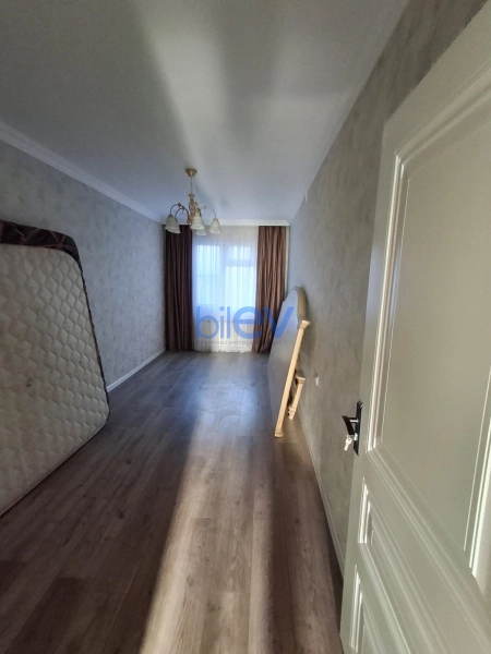 Satış 2 otaqlı Köhnə Tikili bina evi  60m², Bakı