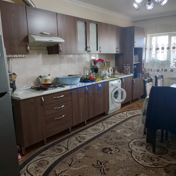 Satış 3 otaqlı Yeni Tikili bina evi  130m², Bakı