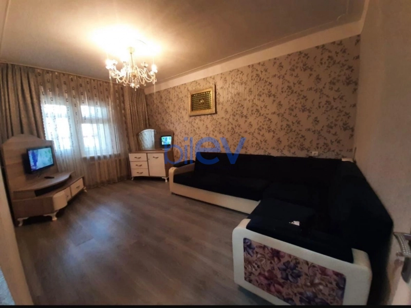 Satış 2 otaqlı Köhnə Tikili bina evi  70m², Bakı