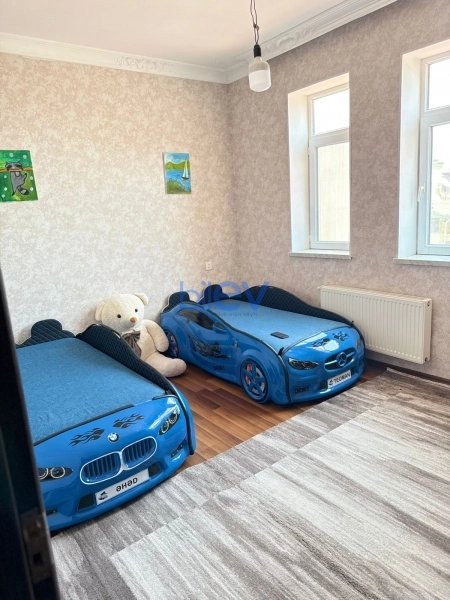 Aylıq Kirayə 5 otaqlı Həyət evi  400m², Bakı