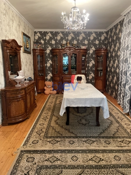 Satış 4 otaqlı Həyət evi  8m², Bakı