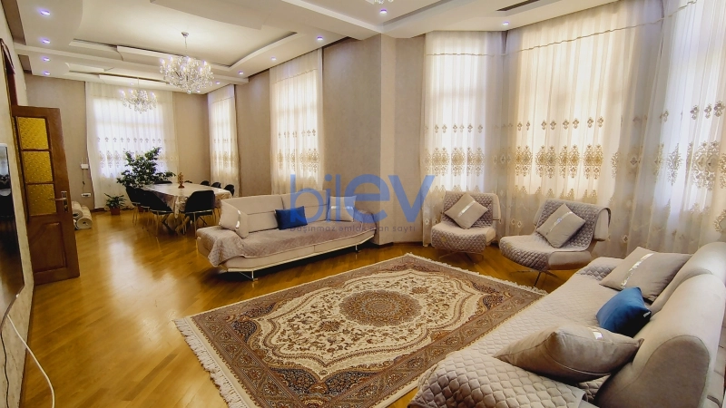 Aylıq Kirayə 9 otaqlı Həyət evi  560m², Bakı