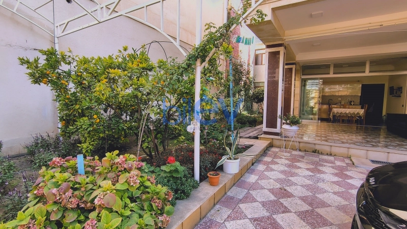 Aylıq Kirayə 9 otaqlı Həyət evi  560m², Bakı