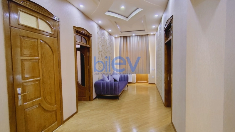 Aylıq Kirayə 9 otaqlı Həyət evi  560m², Bakı