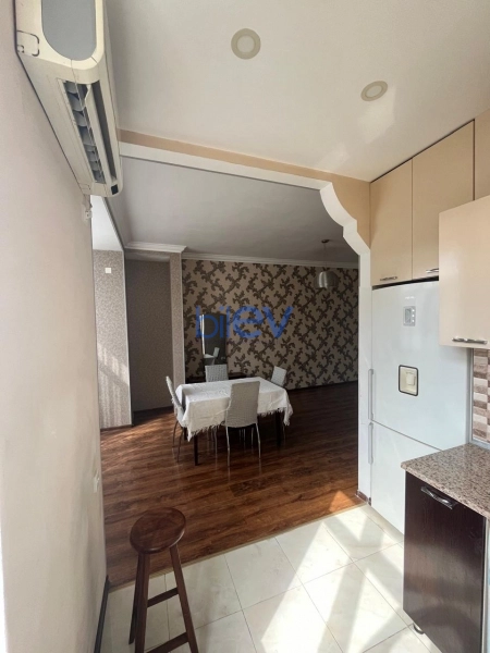 Satış 2 otaqlı Köhnə Tikili bina evi  50m², Bakı