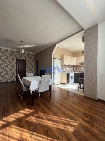Satış 2 otaqlı Köhnə Tikili bina evi  50m², Bakı