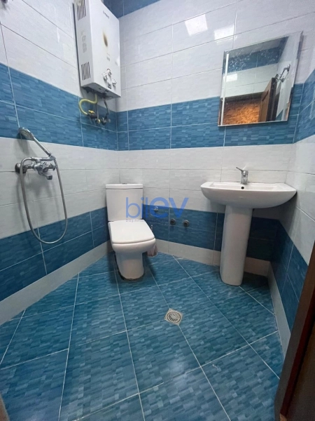 Satış 2 otaqlı Köhnə Tikili bina evi  50m², Bakı