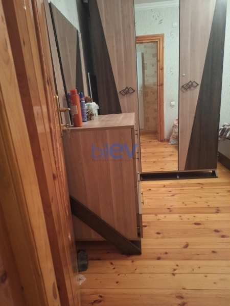 Satış 3 otaqlı Köhnə Tikili bina evi  72m², Gəncə