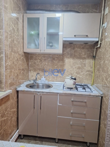 Satış 3 otaqlı Köhnə Tikili bina evi  72m², Gəncə