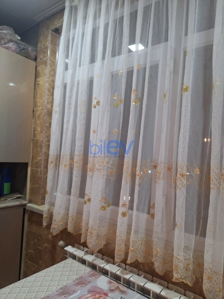 Satış 3 otaqlı Köhnə Tikili bina evi  72m², Gəncə