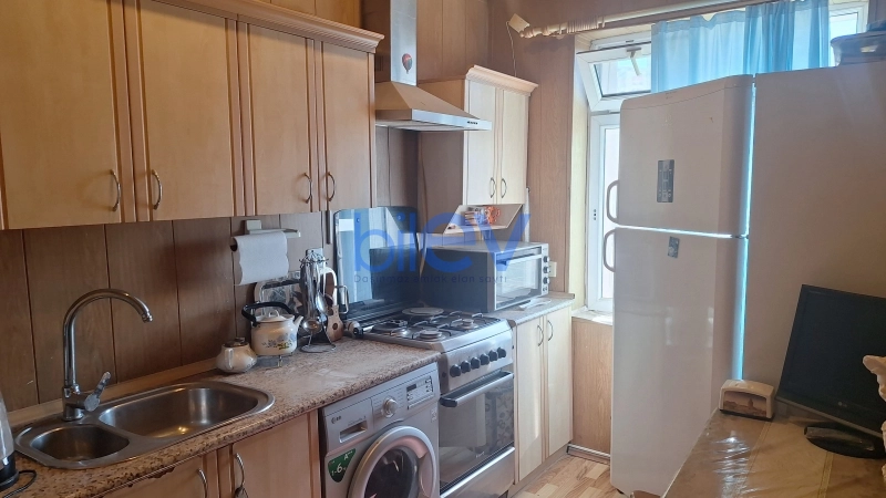 Aylıq Kirayə 2 otaqlı Köhnə Tikili bina evi  75m², Bakı