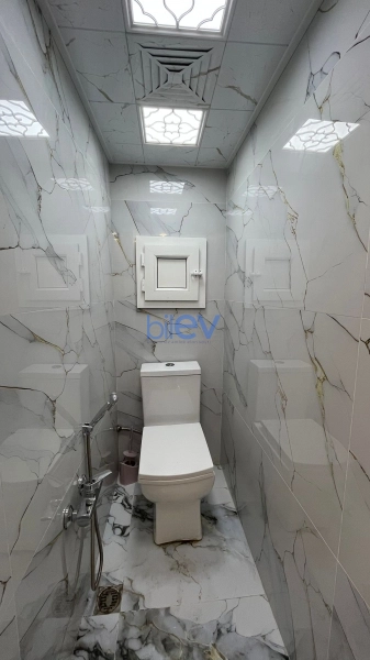 Satış 4 otaqlı Köhnə Tikili bina evi  110m², Bakı