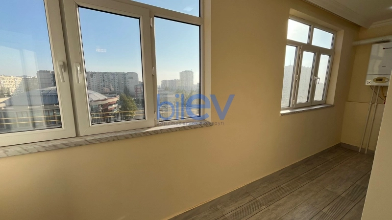 Satış 4 otaqlı Köhnə Tikili bina evi  110m², Bakı