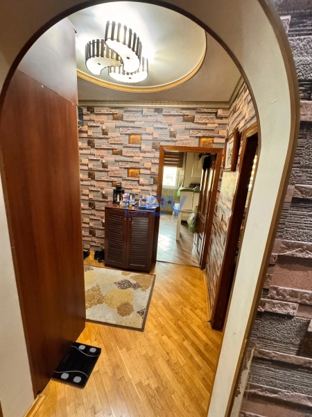 Satış 3 otaqlı Köhnə Tikili bina evi  70m², Sumqayıt