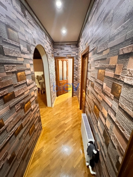 Satış 3 otaqlı Köhnə Tikili bina evi  70m², Sumqayıt