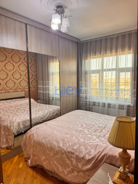 Satış 3 otaqlı Köhnə Tikili bina evi  70m², Sumqayıt