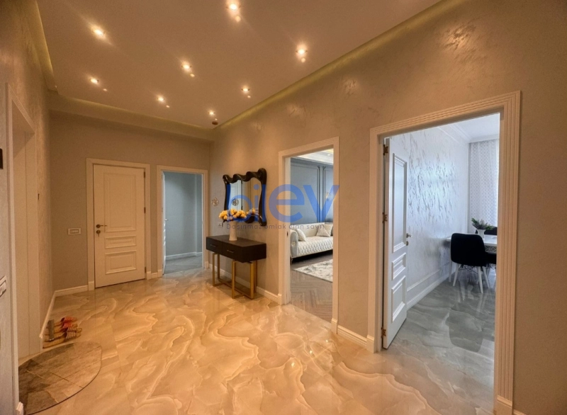 Aylıq Kirayə 2 otaqlı Yeni Tikili bina evi  101m², Bakı