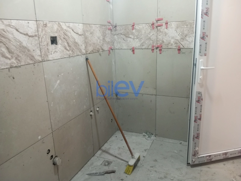 Satış 4 otaqlı Həyət evi  5m², Bakı