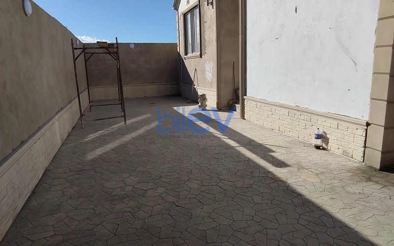 Satış 4 otaqlı Həyət evi  5m², Bakı