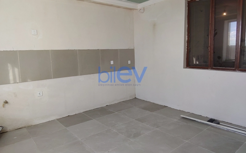 Satış 4 otaqlı Həyət evi  5m², Bakı