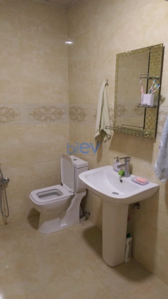Aylıq Kirayə 2 otaqlı Yeni Tikili bina evi  67m², Bakı