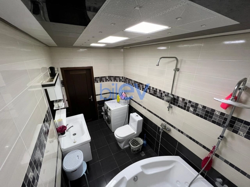 Satış 3 otaqlı Yeni Tikili bina evi  147m², Bakı