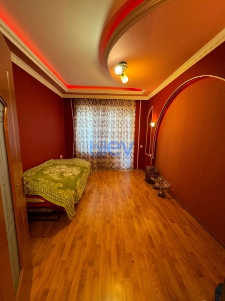 Aylıq Kirayə 2 otaqlı Köhnə Tikili bina evi  67m², Bakı