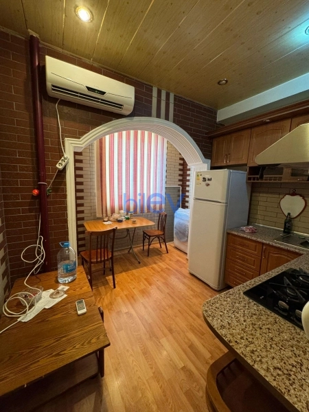 Aylıq Kirayə 2 otaqlı Köhnə Tikili bina evi  67m², Bakı