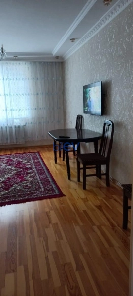 Aylıq Kirayə 2 otaqlı Köhnə Tikili bina evi  90m², Bakı