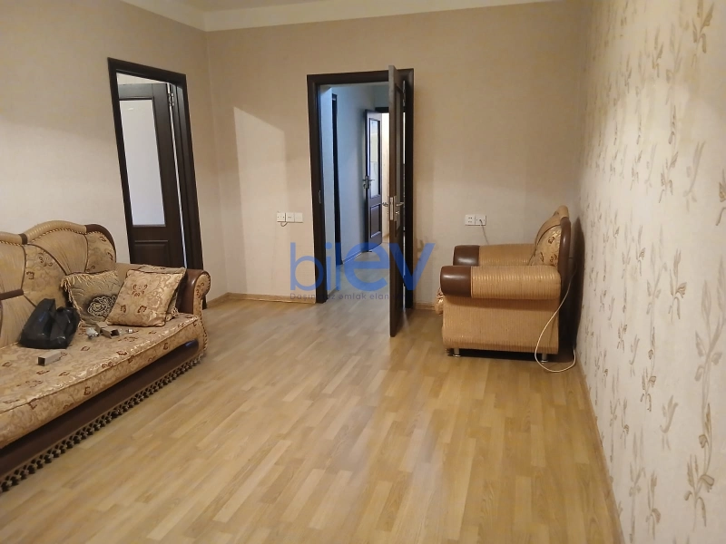 Aylıq Kirayə 3 otaqlı Köhnə Tikili bina evi  70m², Bakı