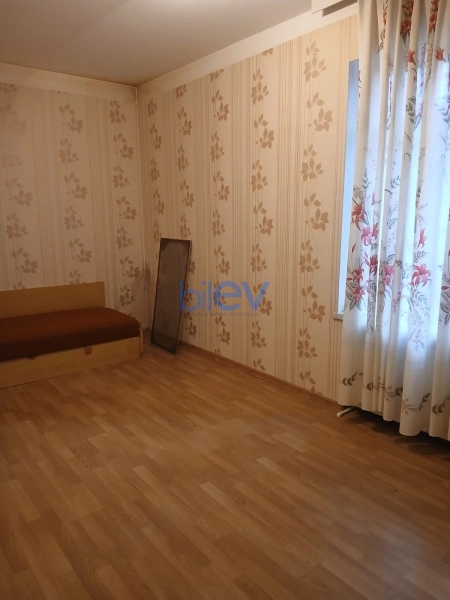 Aylıq Kirayə 3 otaqlı Köhnə Tikili bina evi  70m², Bakı